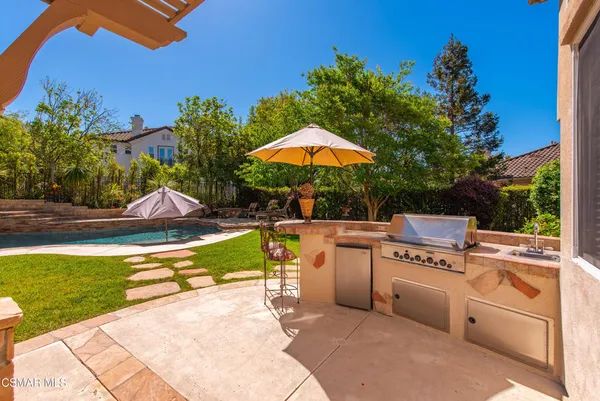 $2,150,000 | 331 Briar Bluff Circle, Thousand Oaks, CA 91360