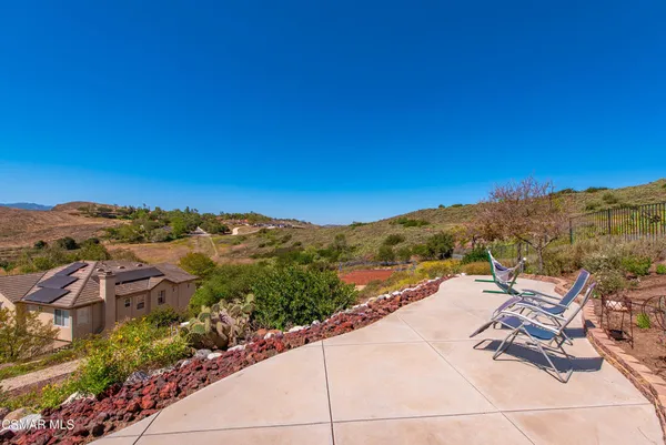 $2,150,000 | 331 Briar Bluff Circle, Thousand Oaks, CA 91360
