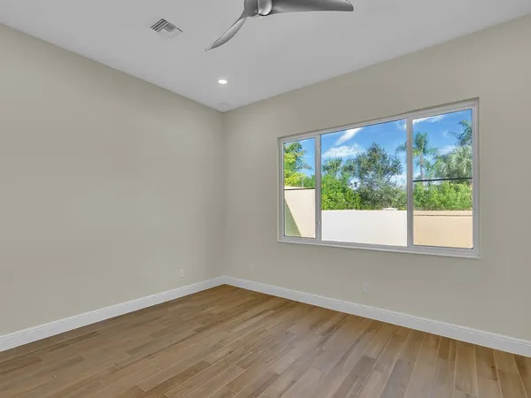 $3,250 | 2015 Bridgepointe Circle, Unit 108 1, Vero Beach, FL 32967