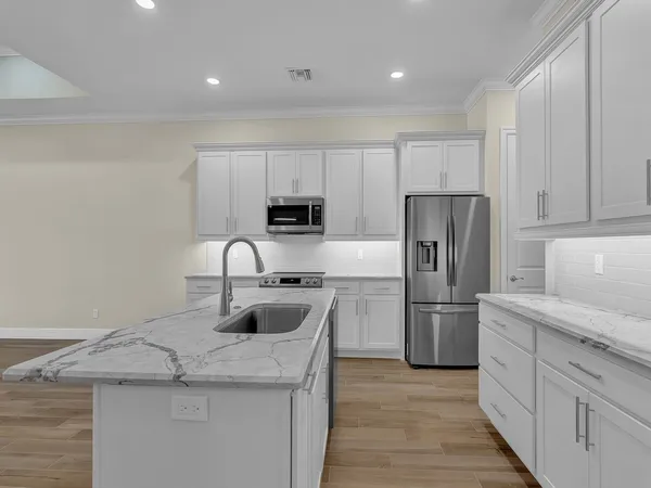 $3,250 | 2015 Bridgepointe Circle, Unit 108 1, Vero Beach, FL 32967