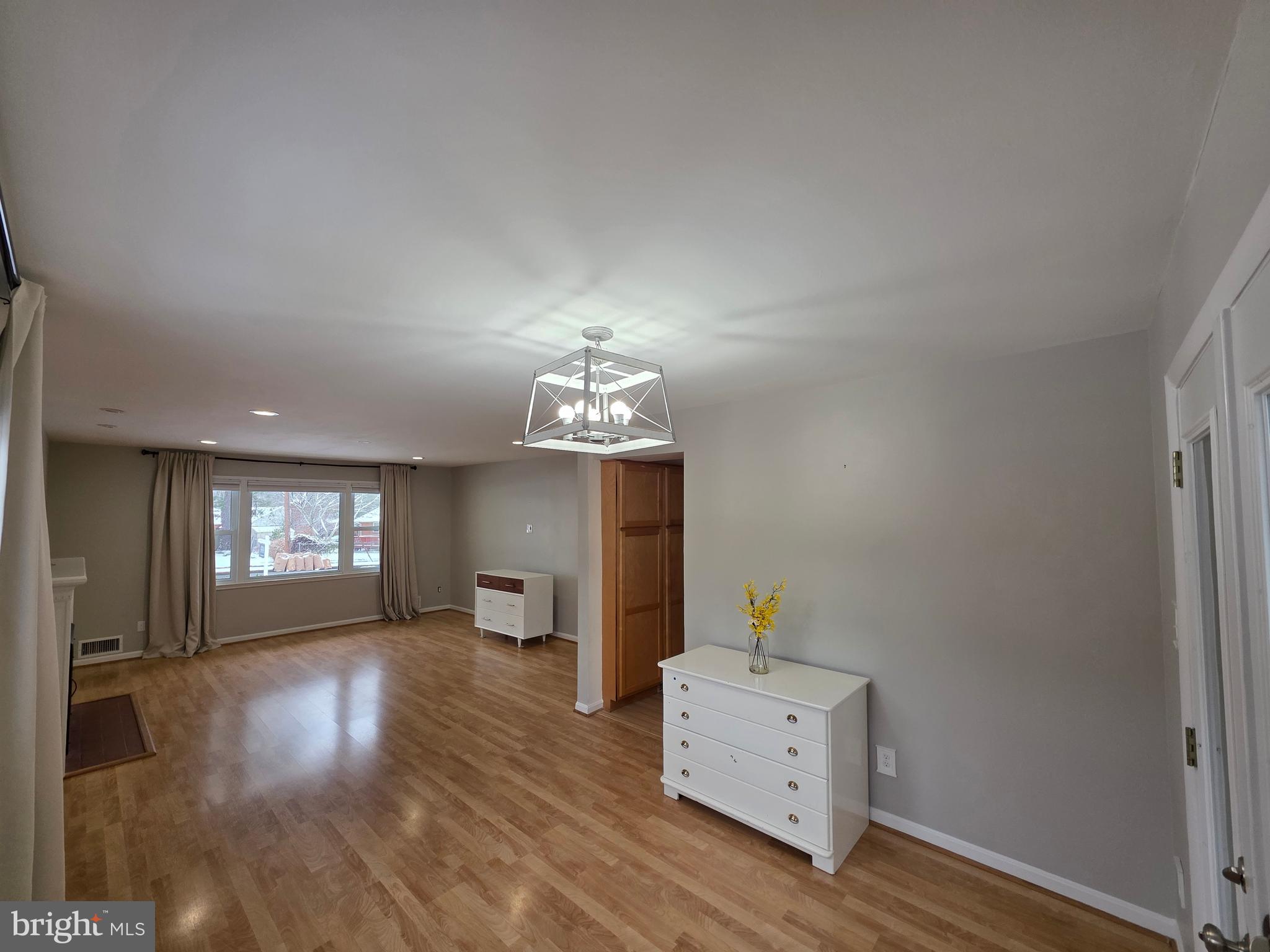 8140 Drayton Lane Springfield, VA 22151 - Photo 16 of 98 Dining Room