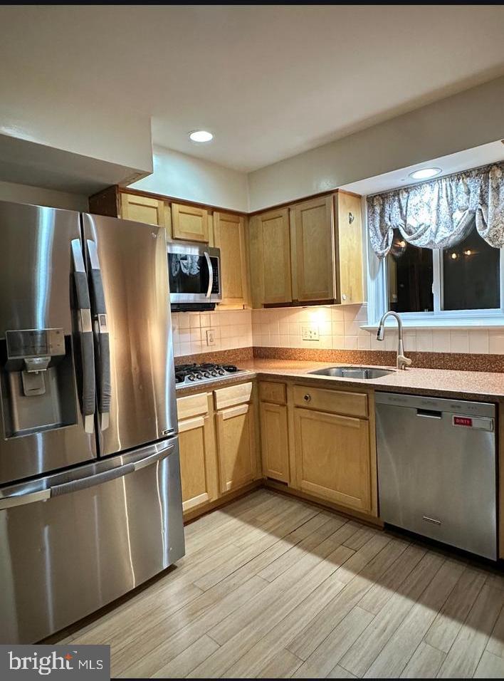 8140 Drayton Lane Springfield, VA 22151 - Photo 28 of 98