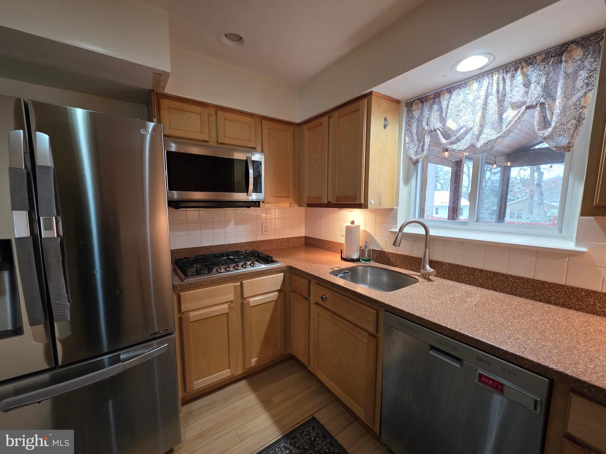 8140 Drayton Lane Springfield, VA 22151 - Photo 34 of 98