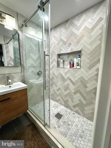 $3,499 | 8140 Drayton Lane, Springfield, VA 22151