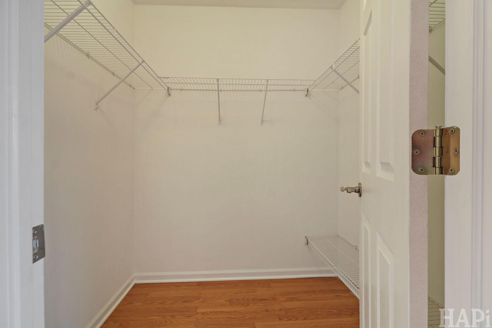 1728 Leeds Court, Unit 1728 Mundelein, IL 60060 - Photo 13 of 23 a view of small space