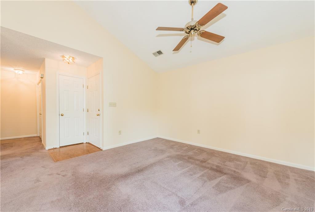 5003 Sharon Road, Unit T Charlotte, NC 28210 - Photo 3 of 29
