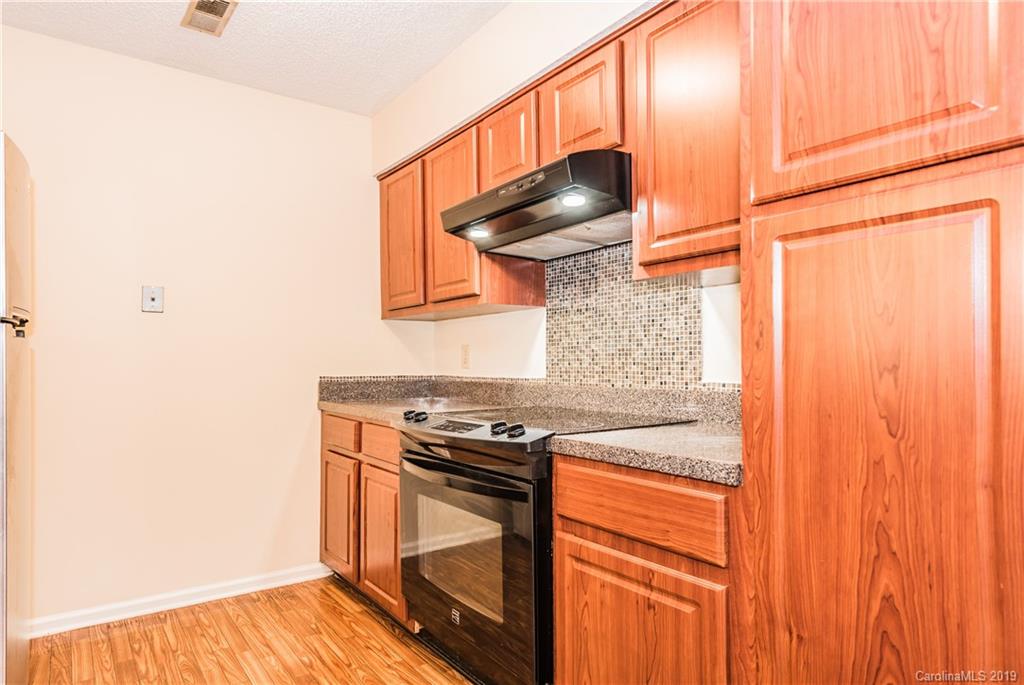 5003 Sharon Road, Unit T Charlotte, NC 28210 - Photo 9 of 29