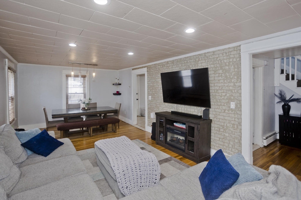 15 Monticello Avenue Springfield, MA 01109 - Photo 18 of 42