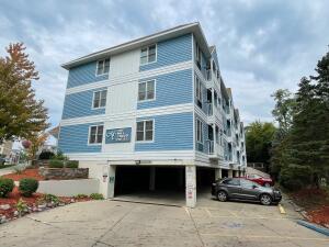 123 Center Street, Unit 203 Lake Geneva, WI 53147 - Photo 2 of 26 20240606163046014454000000