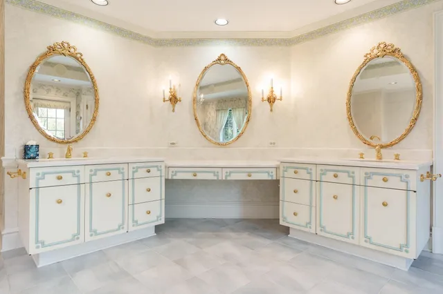 $1,200,000 | 1637 Coachman Drive, Rockford, IL 61107