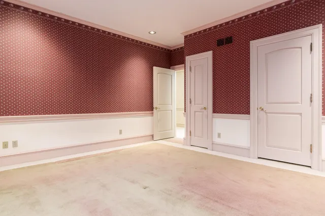 $1,200,000 | 1637 Coachman Drive, Rockford, IL 61107