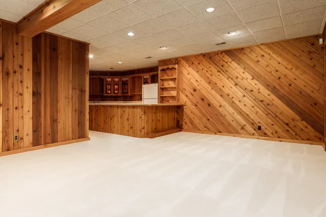 $1,200,000 | 1637 Coachman Drive, Rockford, IL 61107