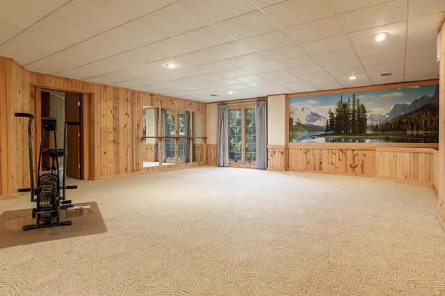 $1,200,000 | 1637 Coachman Drive, Rockford, IL 61107