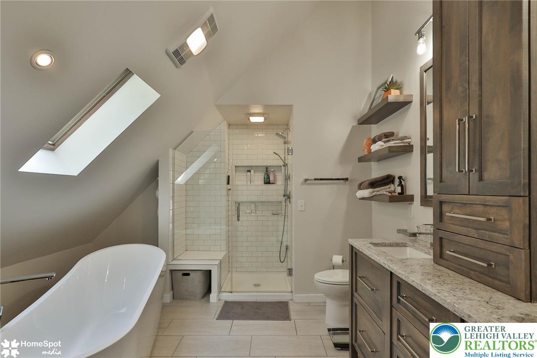 1503 Seneca Trail Effort, PA 18330 - Photo 36 of 66