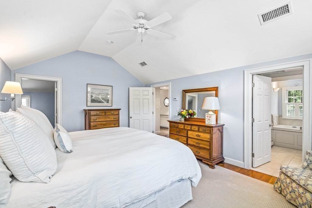 17 Berkeley Road Wellesley, MA 02482 - Photo 13 of 26