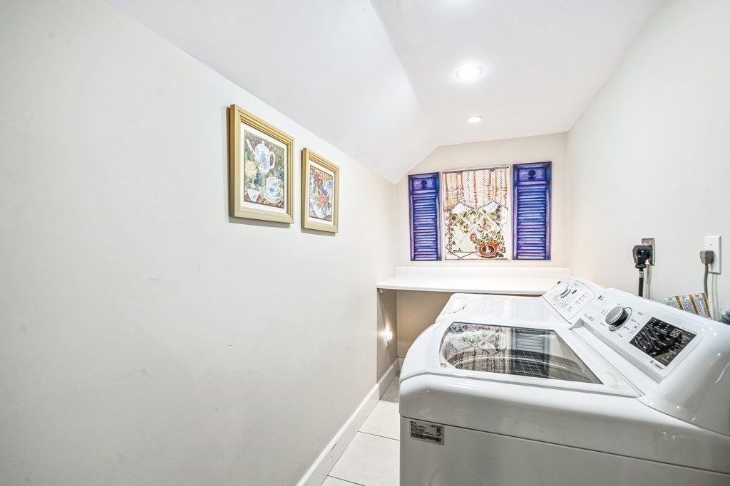 17 Berkeley Road Wellesley, MA 02482 - Photo 20 of 26