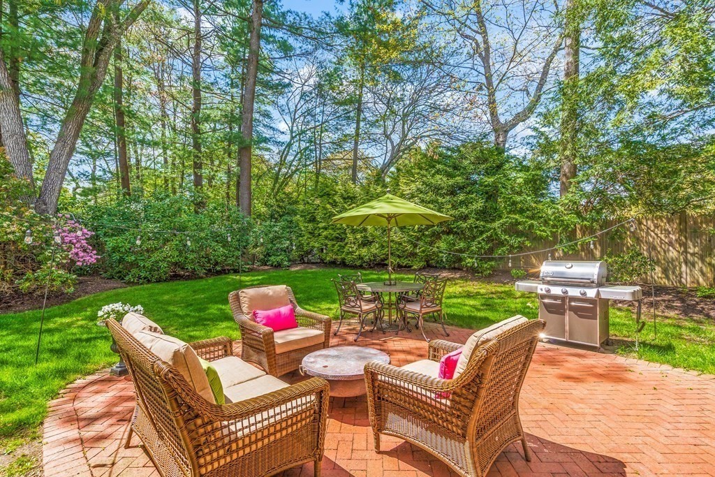 17 Berkeley Road Wellesley, MA 02482 - Photo 24 of 26