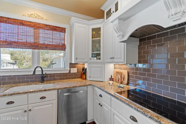 $949,000 | 6281 Basilwood Drive Southwest, Ocean Isle Beach, NC 28469