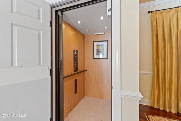 $949,000 | 6281 Basilwood Drive Southwest, Ocean Isle Beach, NC 28469