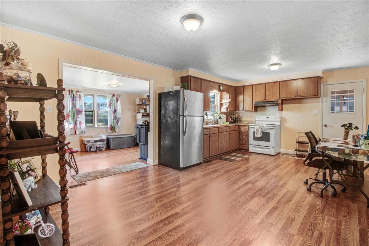 132 West Pine Forest Road Mount Olive, NC 28365 - Photo 8 of 19 Photo 8