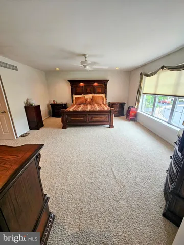 $515,000 | 220 Hampton Green Drive, North Wales, PA 19454