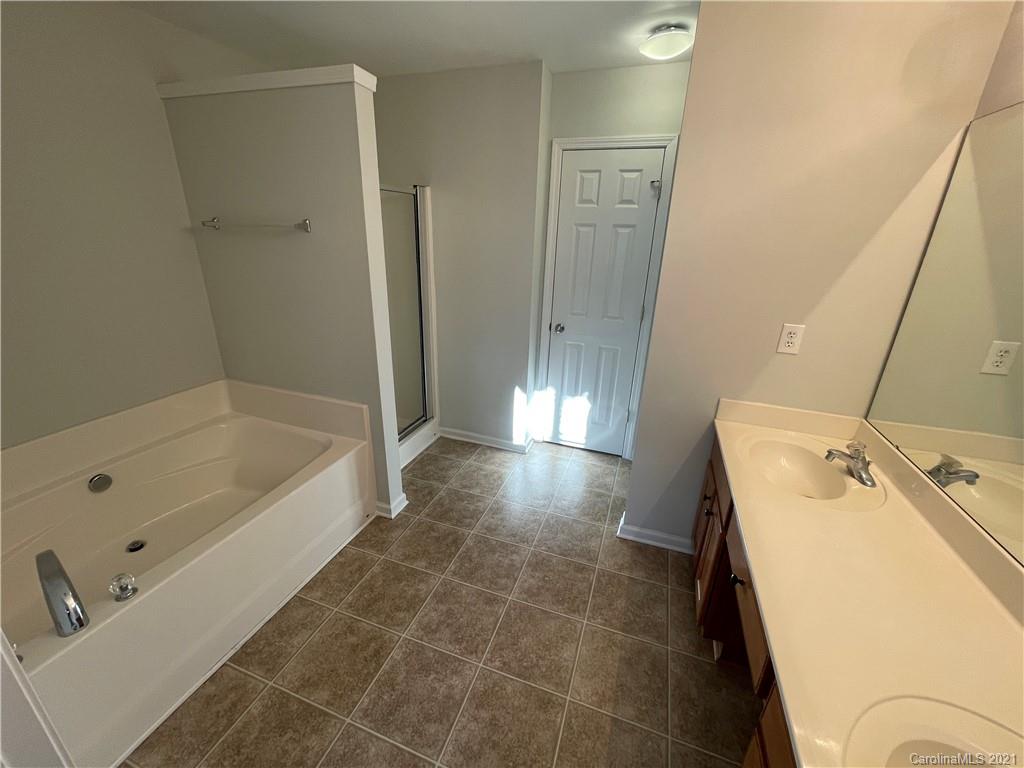 1911 Travertine Lane Fort Mill, SC 29708 - Photo 7 of 11