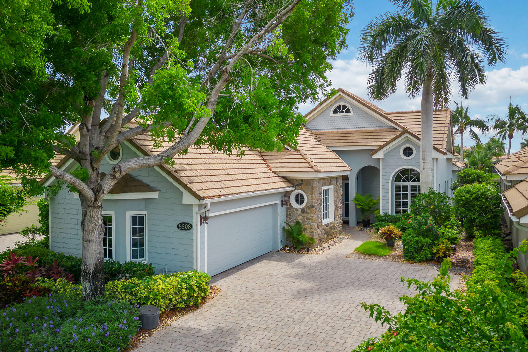 8508 Mallards Point Naples, FL 34114 - Photo 33 of 46 223046698q