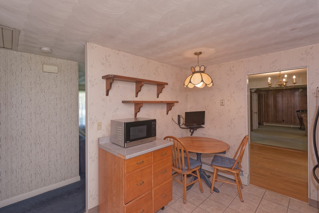 21 Terri Road Framingham, MA 01701 - Photo 15 of 37 Gallery Image 15