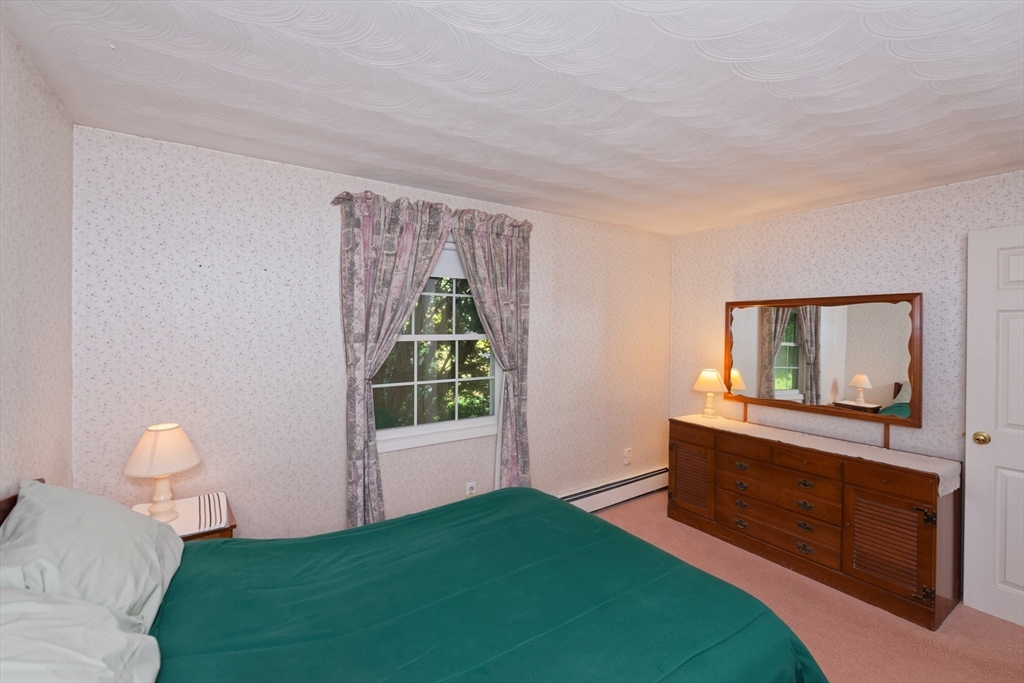 21 Terri Road Framingham, MA 01701 - Photo 18 of 37 Gallery Image 18