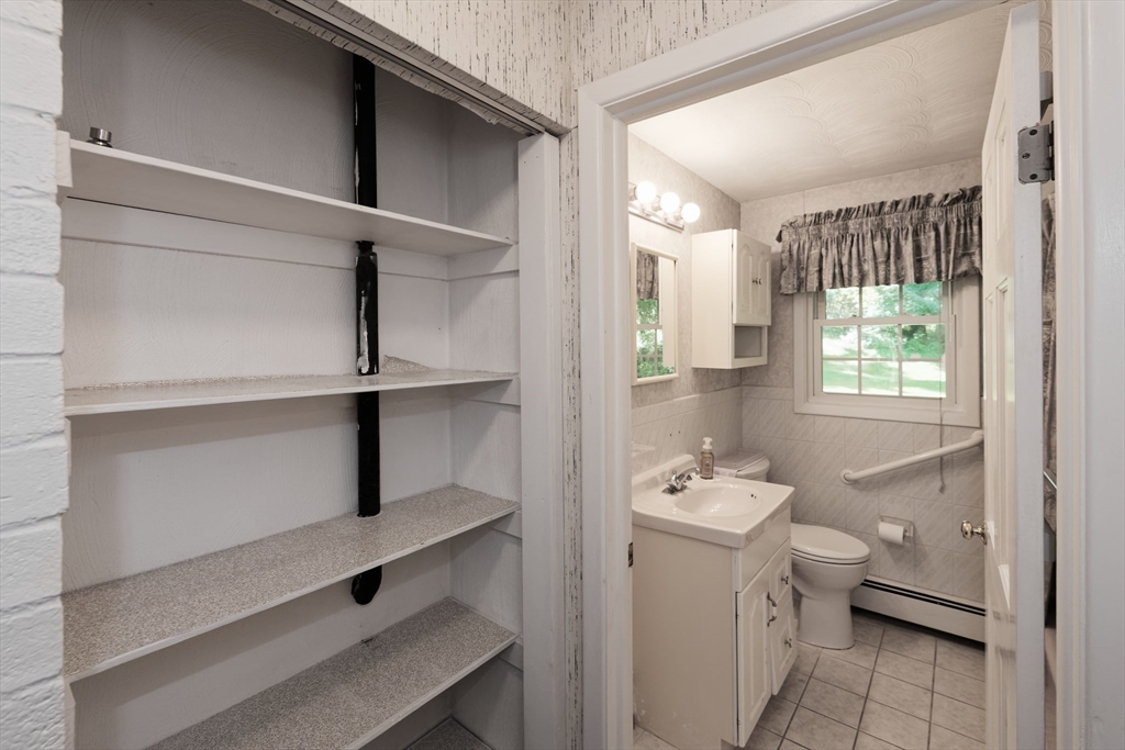 21 Terri Road Framingham, MA 01701 - Photo 23 of 37 Gallery Image 23