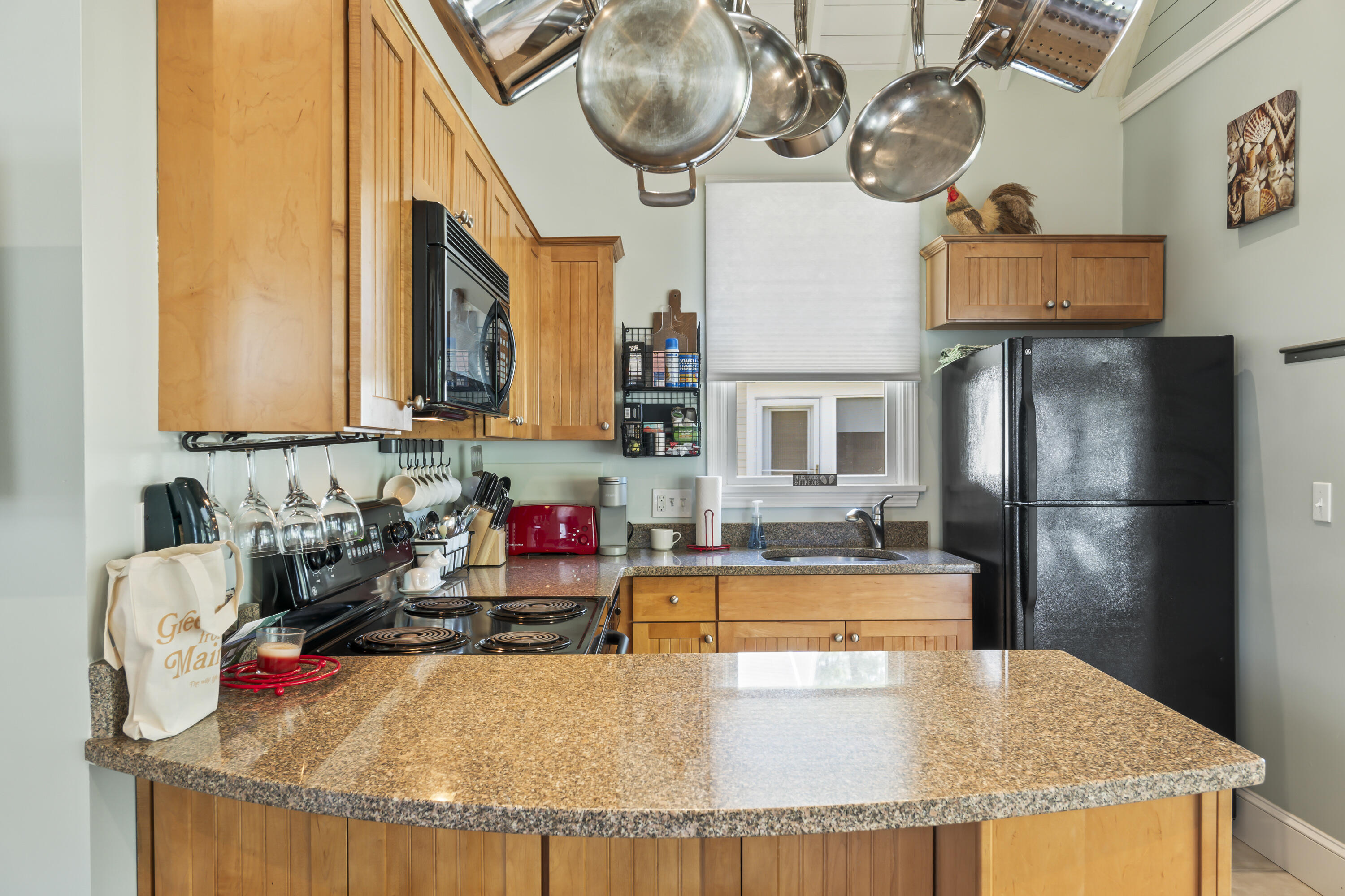 454 Post Road, Unit 107 Wells, ME 04090 - Photo 17 of 42 Kitchen w/Breakfast Bar