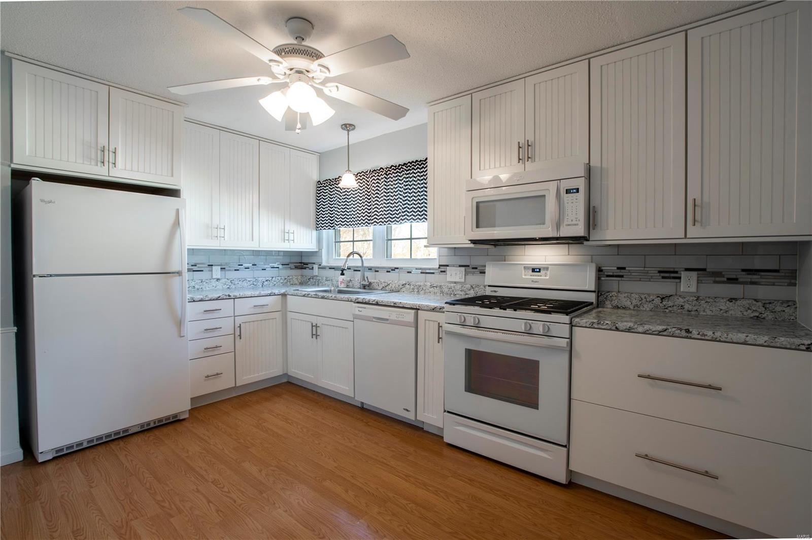 5005 Kerth Road St. Louis, MO 63128 - Photo 2 of 27 Gallery Image 2