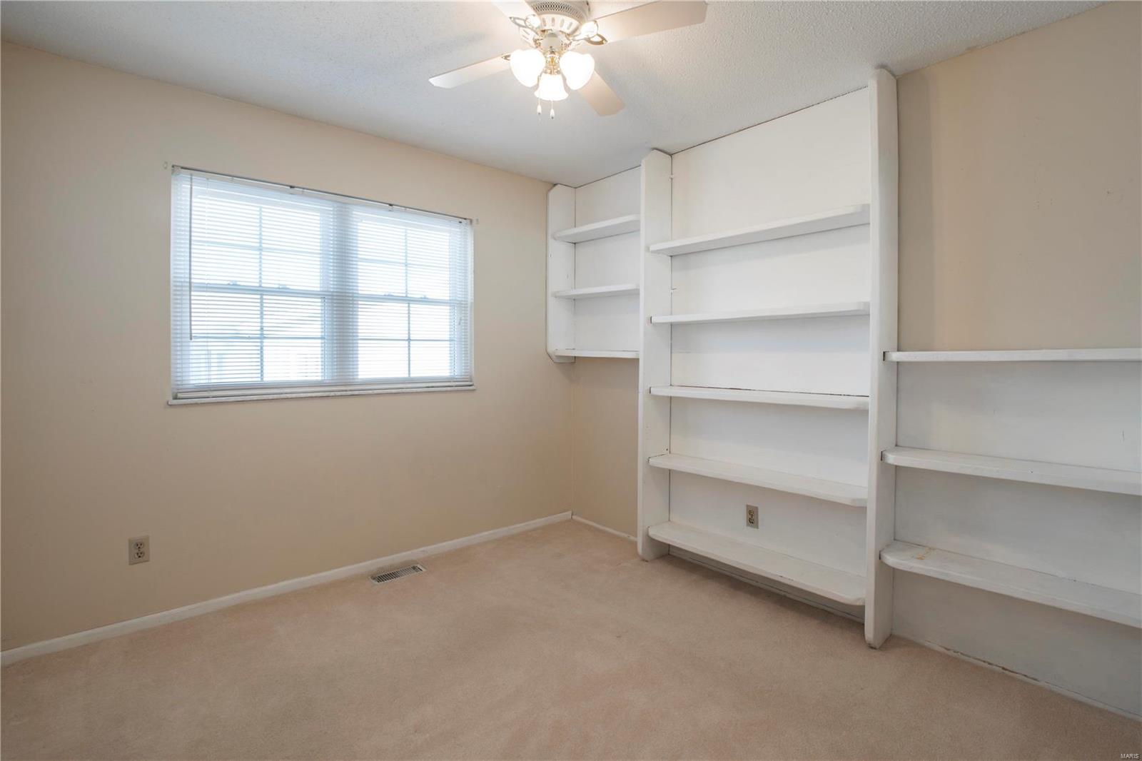 5005 Kerth Road St. Louis, MO 63128 - Photo 13 of 27 Gallery Image 13