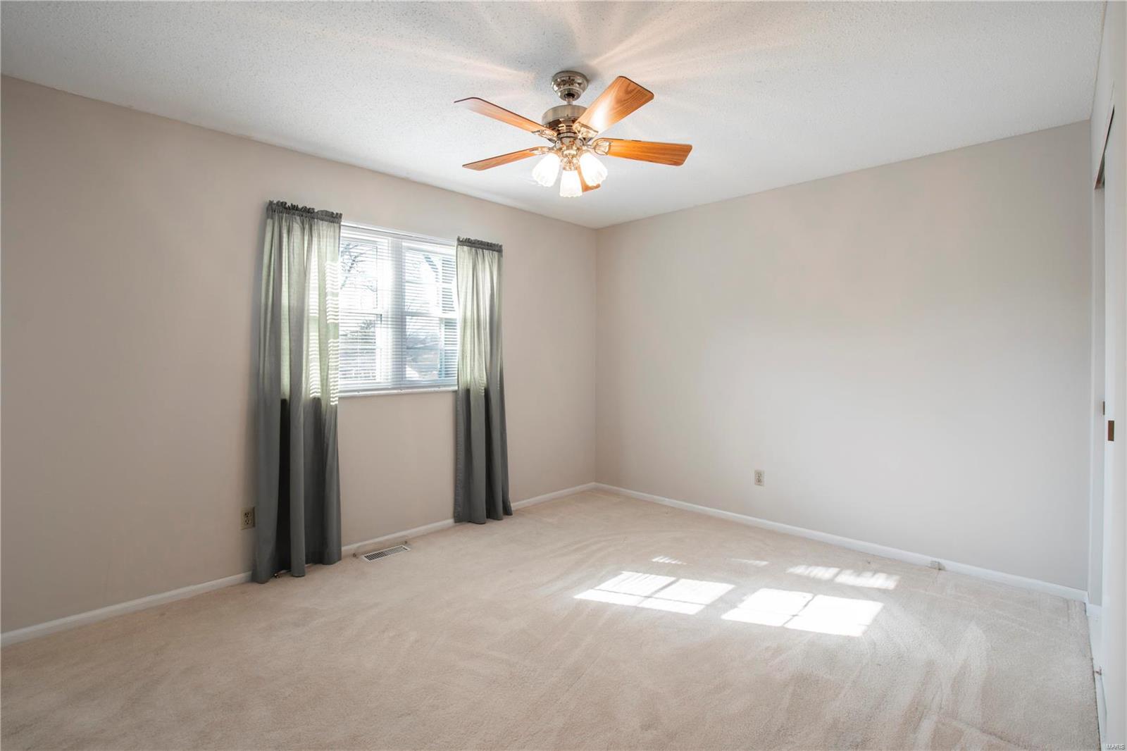 5005 Kerth Road St. Louis, MO 63128 - Photo 18 of 27 Gallery Image 18