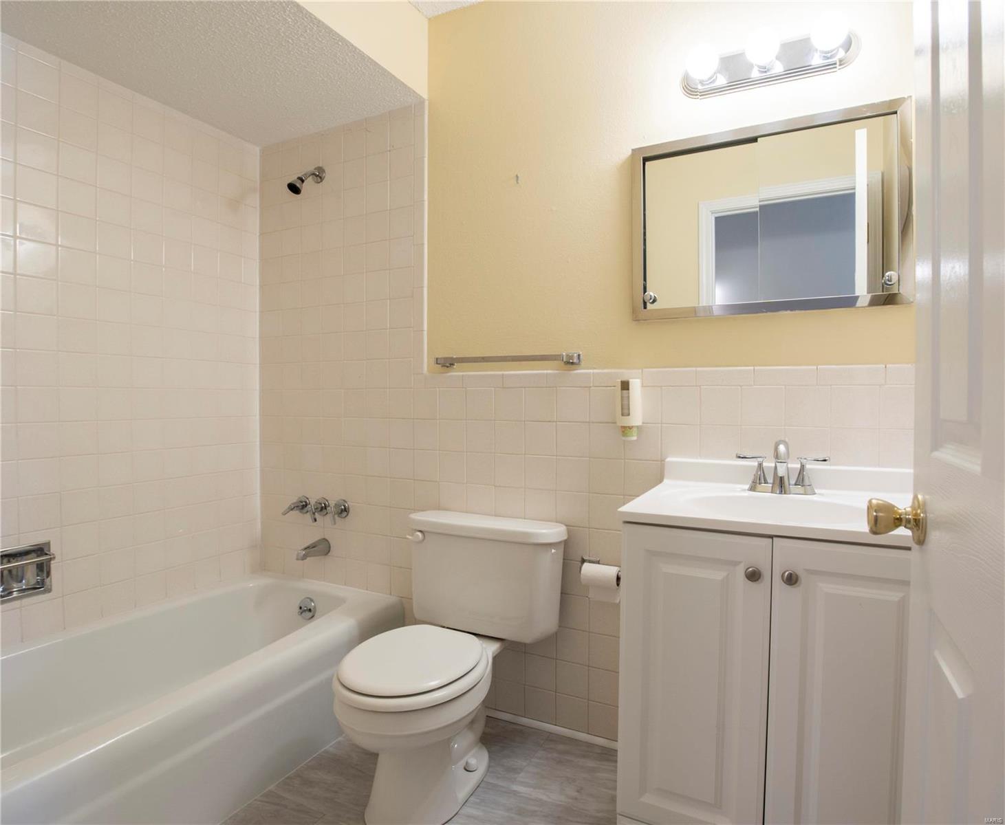 5005 Kerth Road St. Louis, MO 63128 - Photo 20 of 27 Gallery Image 20