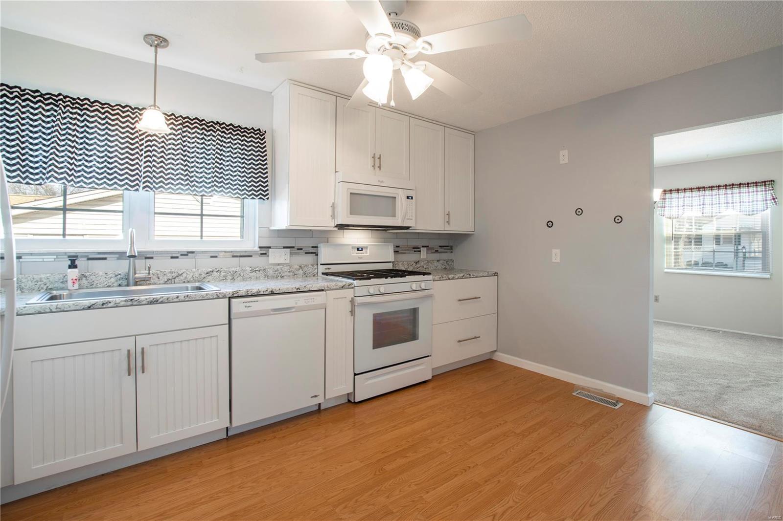 5005 Kerth Road St. Louis, MO 63128 - Photo 4 of 27 Gallery Image 4