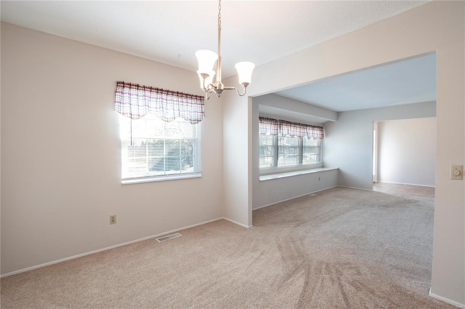 5005 Kerth Road St. Louis, MO 63128 - Photo 8 of 27 Gallery Image 8