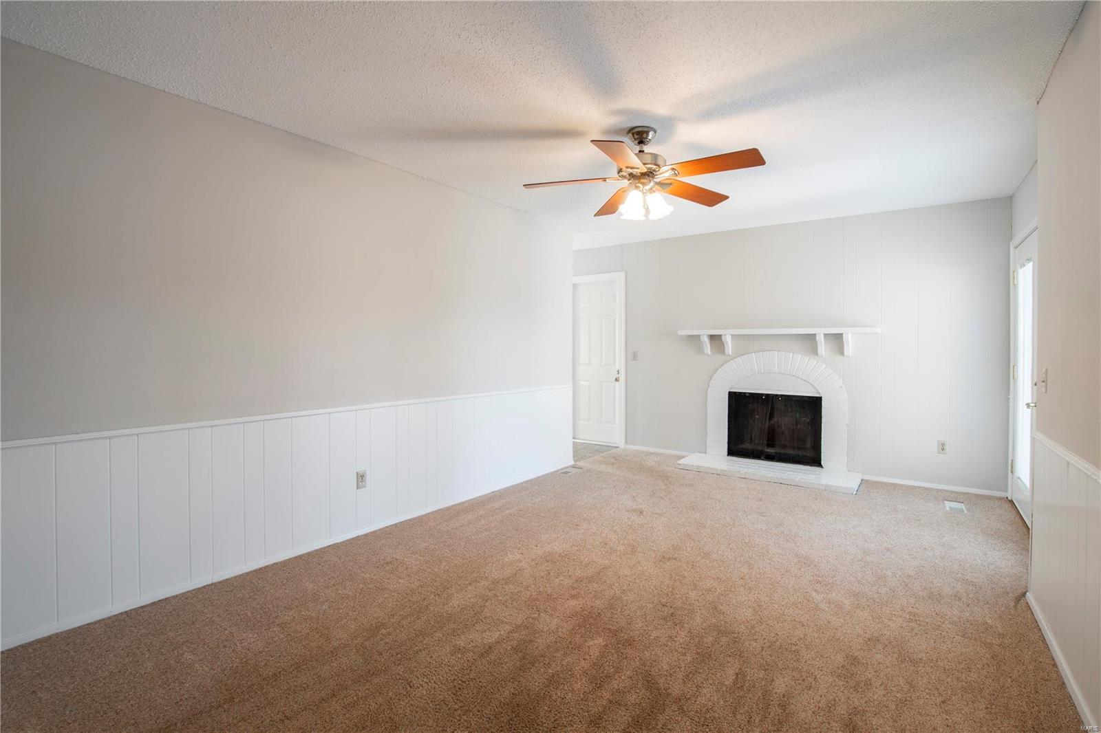 5005 Kerth Road St. Louis, MO 63128 - Photo 9 of 27 Gallery Image 9