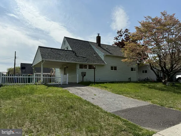 $3,000 | 5 Nickelhill Lane, Levittown, PA 19054