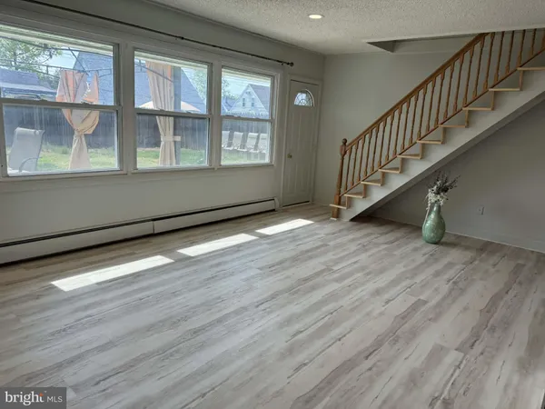 $3,000 | 5 Nickelhill Lane, Levittown, PA 19054
