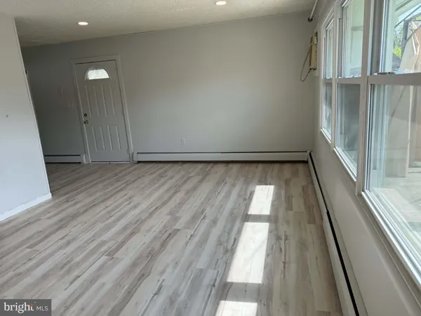 $3,000 | 5 Nickelhill Lane, Levittown, PA 19054