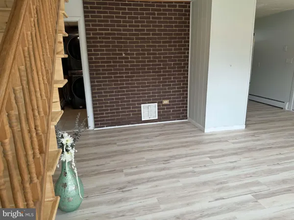 $3,000 | 5 Nickelhill Lane, Levittown, PA 19054