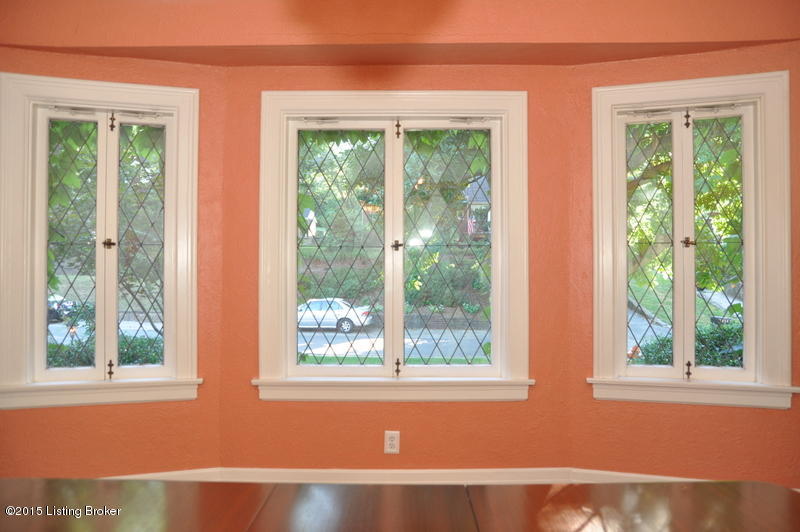 2372 Valley Vista Road Louisville, KY 40205 - Photo 11 of 59 DSC_0025