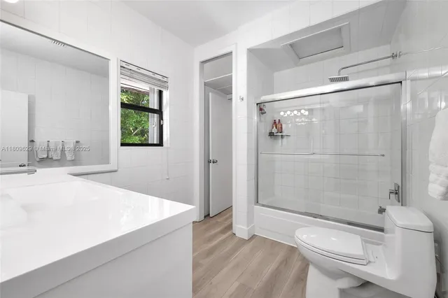 a view of an empty room with shelves