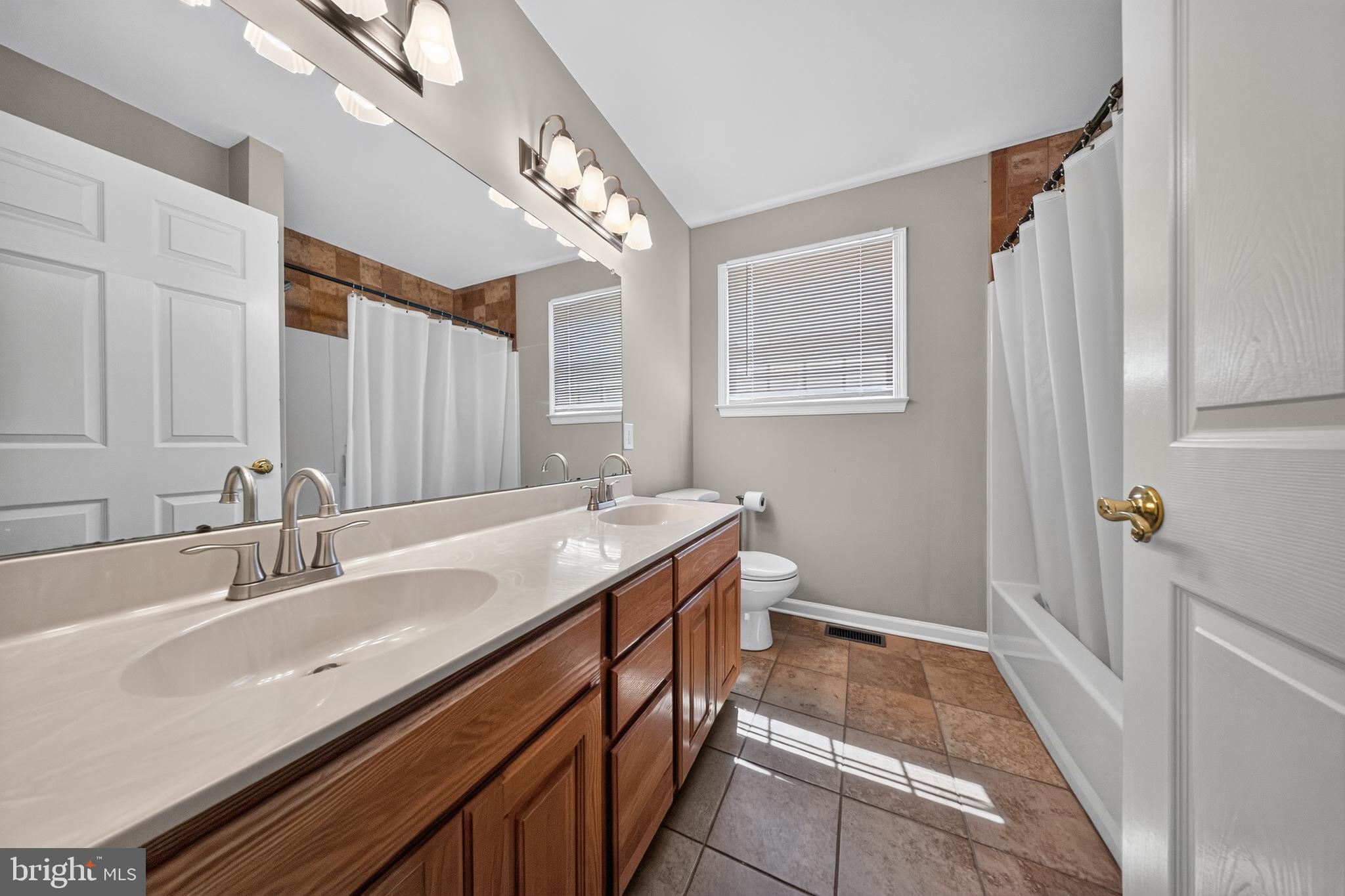119 Winchester Way Shamong, NJ 08088 - Photo 21 of 40