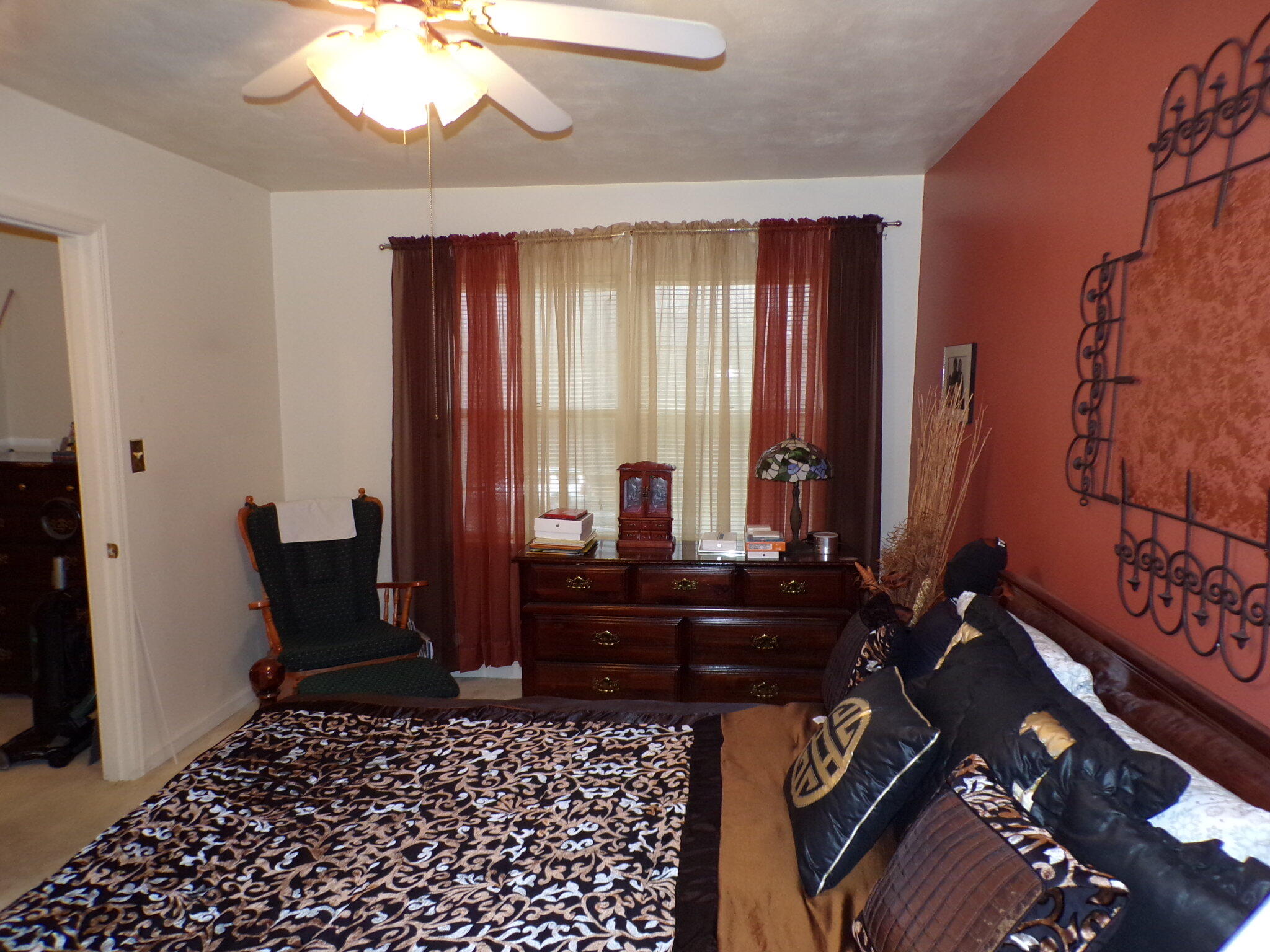 2229 Ranch Road Northwest Roanoke, VA 24017 - Photo 14 of 37 a room with furniture and wooden floor