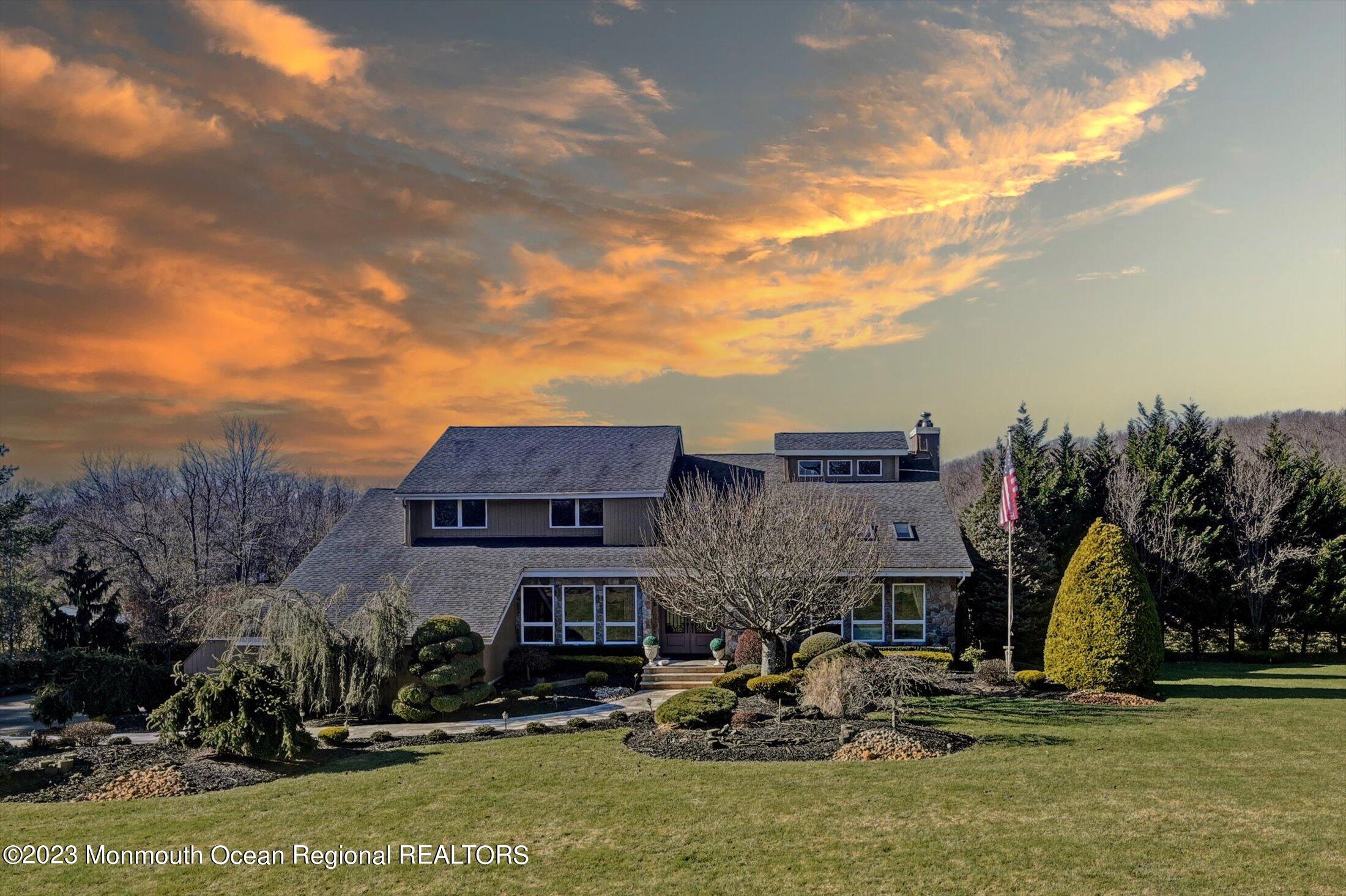 21 Highland Ridge Road Manalapan, NJ 07726 - Photo 1 of 55 01-32918454