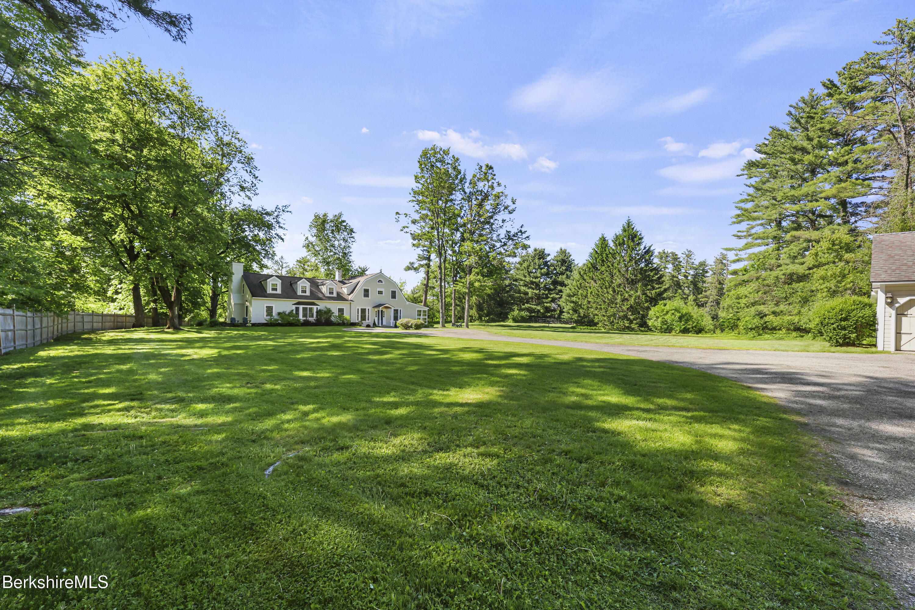 214 Gale Road Williamstown, MA 01267 - Photo 7 of 96 Front of house with drive