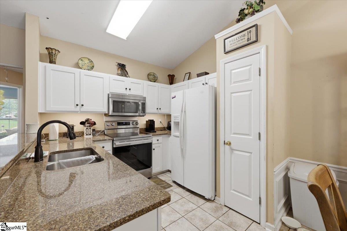 302 Turnbridge Trail Simpsonville, SC 29680 - Photo 10 of 35