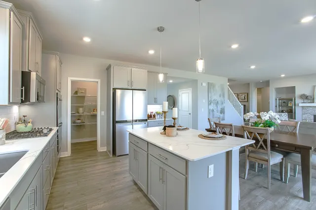 $659,990 | 3744 Brookside Drive, Chaska, MN 55318